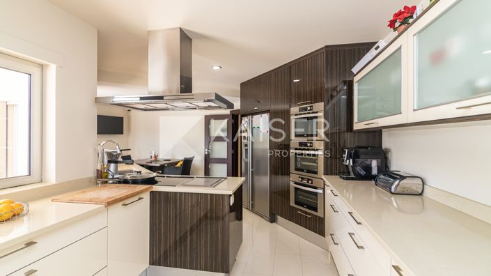 Image No.15-4 Bed Villa for sale