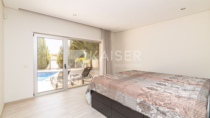 Image No.18-4 Bed Villa for sale