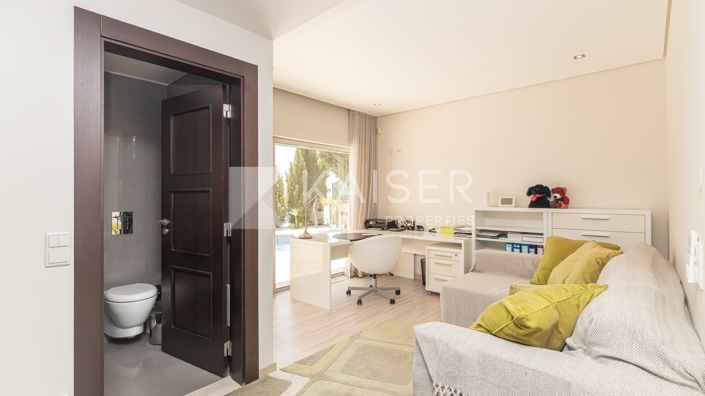 Image No.21-4 Bed Villa for sale