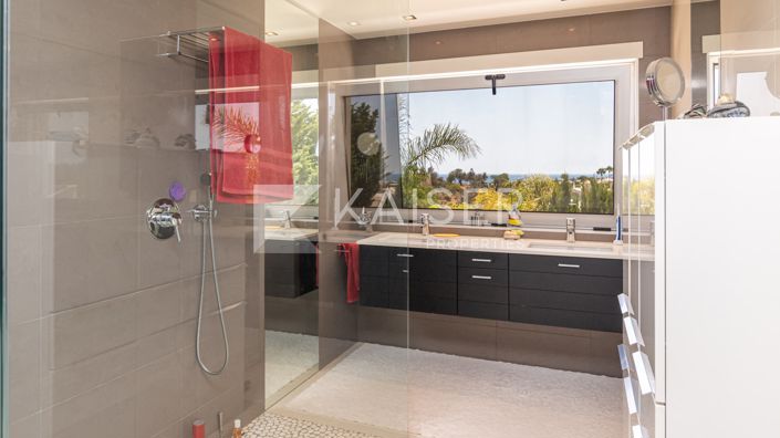 Image No.25-4 Bed Villa for sale