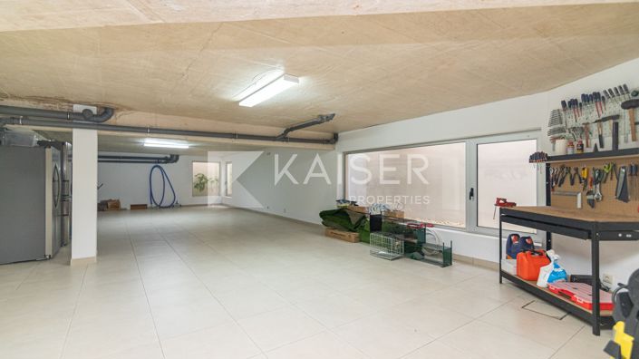 Image No.28-4 Bed Villa for sale