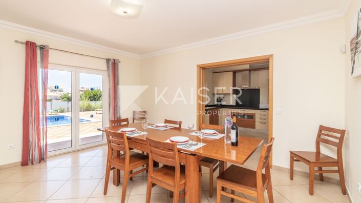 Image No.10-4 Bed Villa for sale