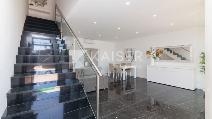 Image No.13-3 Bed Townhouse for sale