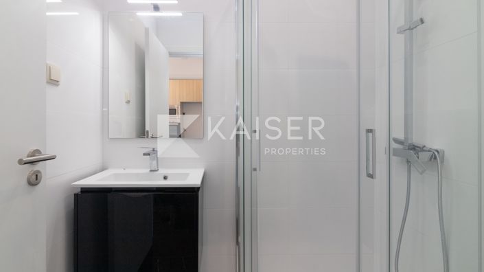 Image No.17-3 Bed Townhouse for sale