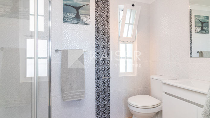 Image No.19-4 Bed Villa for sale