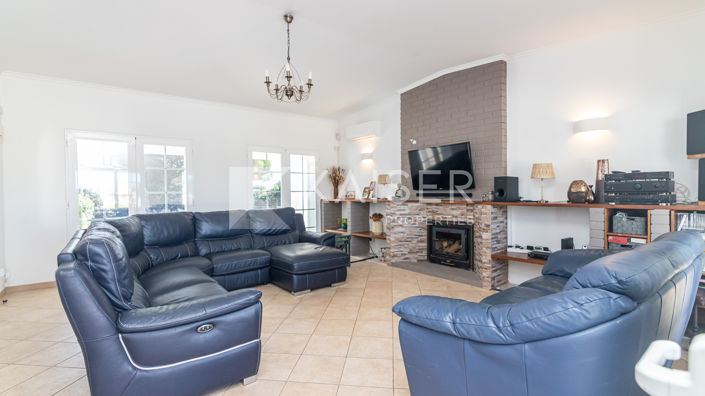 Image No.5-4 Bed Villa for sale