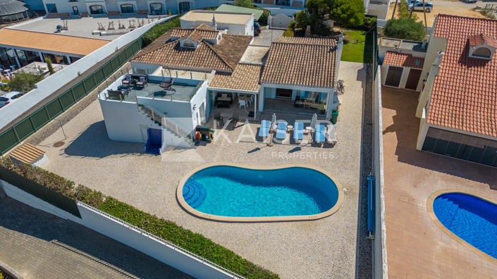 Image No.6-4 Bed Villa for sale