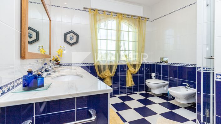 Image No.12-5 Bed Villa for sale