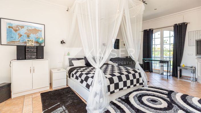 Image No.15-5 Bed Villa for sale