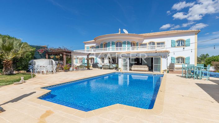 Image No.2-5 Bed Villa for sale