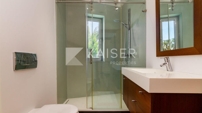 Image No.20-6 Bed Villa for sale