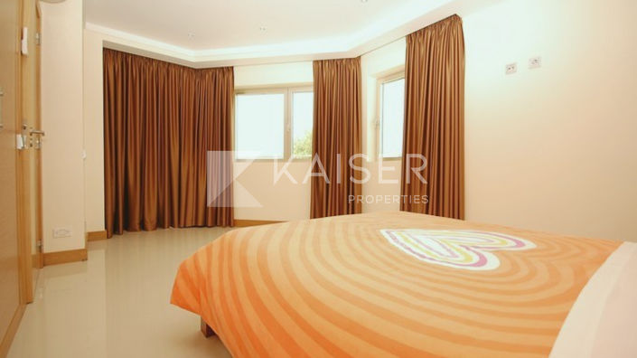 Image No.29-6 Bed Villa for sale