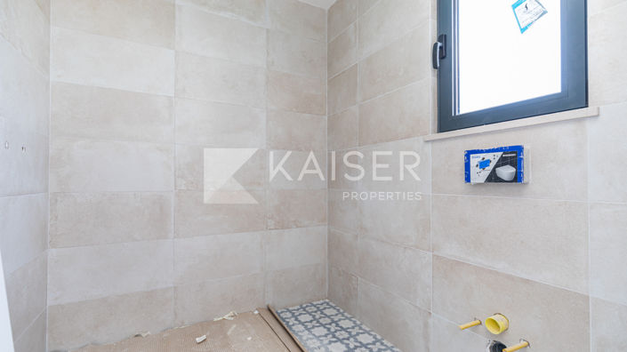 Image No.18-3 Bed Townhouse for sale