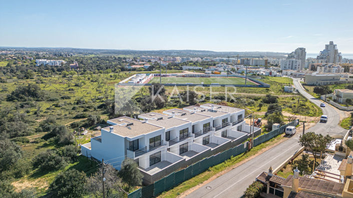 Image No.2-3 Bed Townhouse for sale