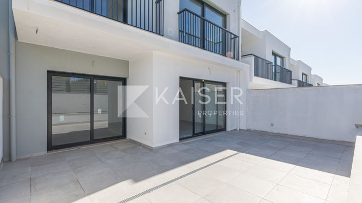 Image No.3-3 Bed Townhouse for sale