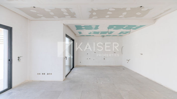 Image No.9-3 Bed Townhouse for sale