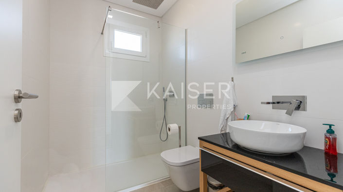 Image No.22-5 Bed Villa for sale