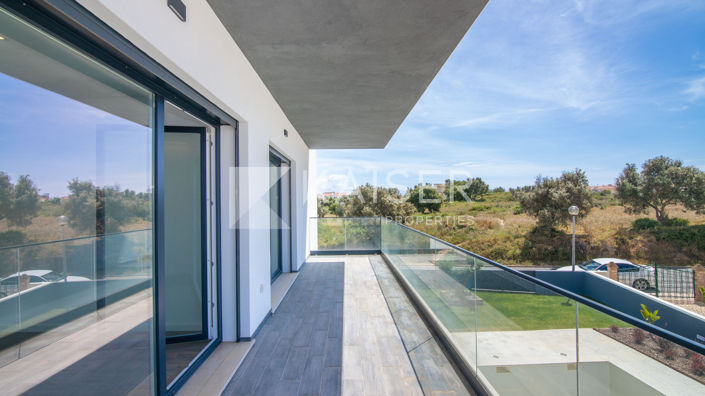 Image No.25-5 Bed Villa for sale