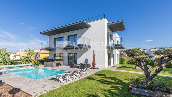 Image No.6-5 Bed Villa for sale