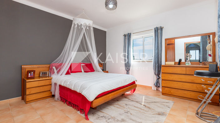 Image No.17-3 Bed Townhouse for sale