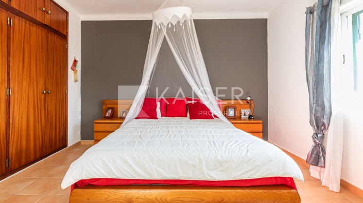 Image No.18-3 Bed Townhouse for sale