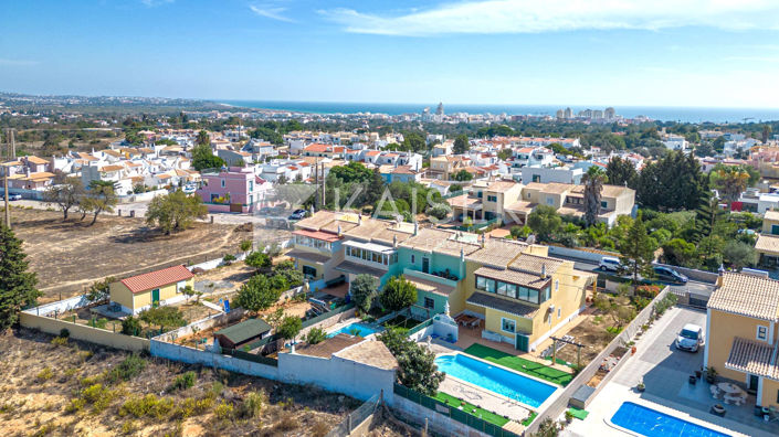 Image No.2-3 Bed Townhouse for sale