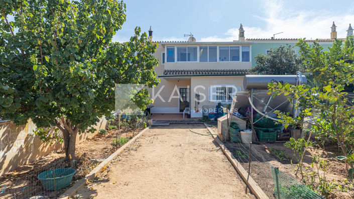 Image No.24-3 Bed Townhouse for sale