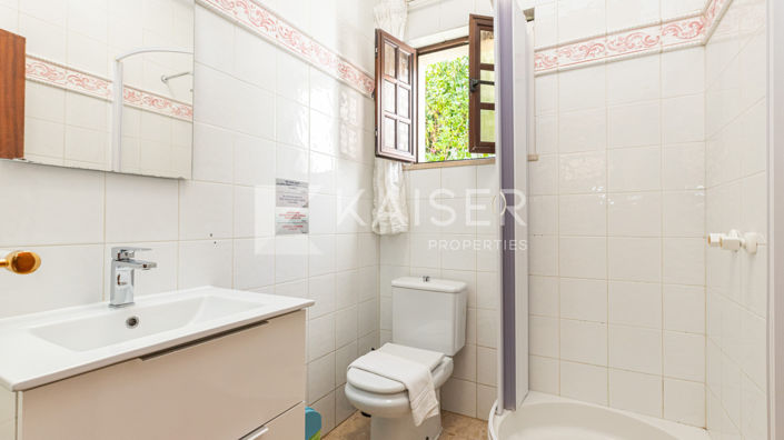 Image No.14-5 Bed Villa for sale