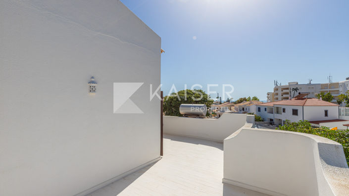 Image No.27-5 Bed Villa for sale