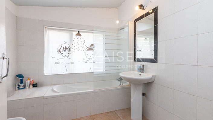 Image No.18-3 Bed Villa for sale