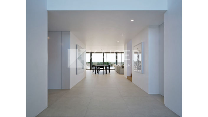 Image No.17-4 Bed Villa for sale