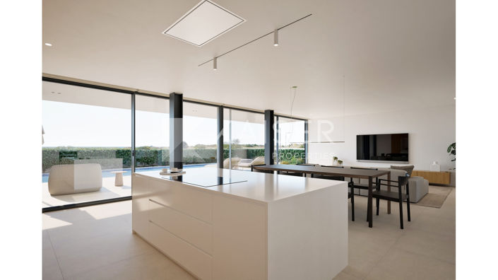 Image No.9-4 Bed Villa for sale