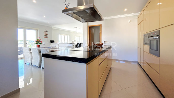 Image No.15-4 Bed Villa for sale