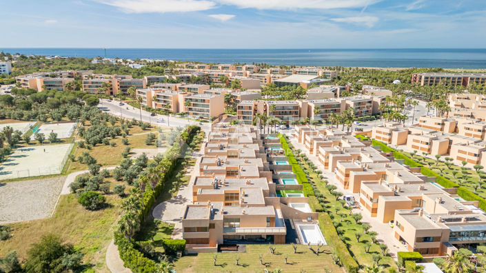 Image No.2-3 Bed Townhouse for sale