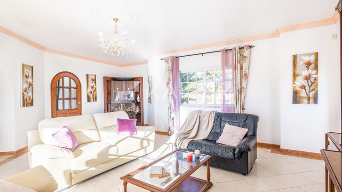 Image No.10-4 Bed Villa for sale