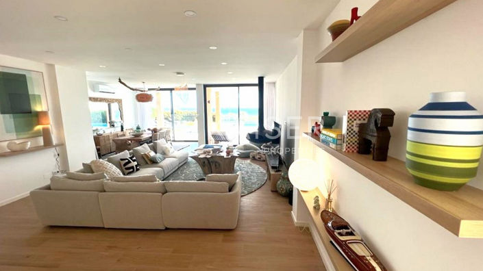 Image No.10-5 Bed Villa for sale