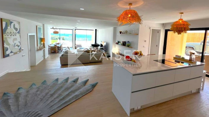 Image No.3-5 Bed Villa for sale