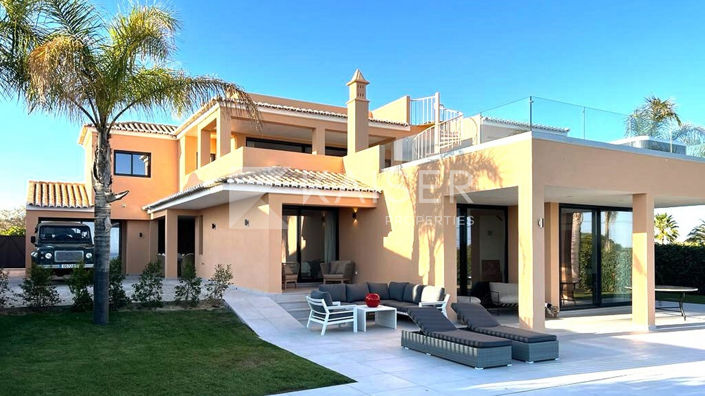 Image No.8-5 Bed Villa for sale