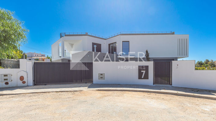 Image No.26-4 Bed Villa for sale