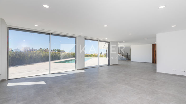 Image No.4-4 Bed Villa for sale