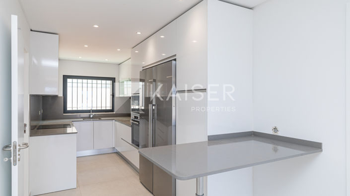 Image No.14-5 Bed Villa for sale