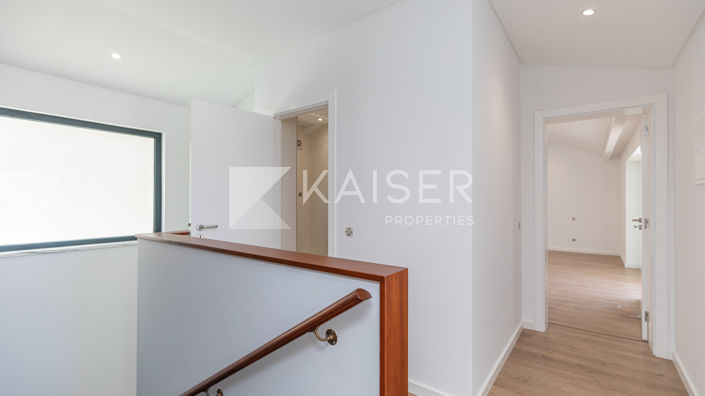 Image No.19-5 Bed Villa for sale