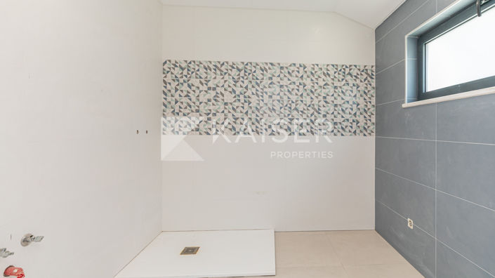 Image No.22-5 Bed Villa for sale