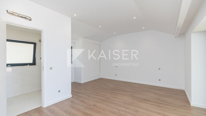 Image No.24-5 Bed Villa for sale