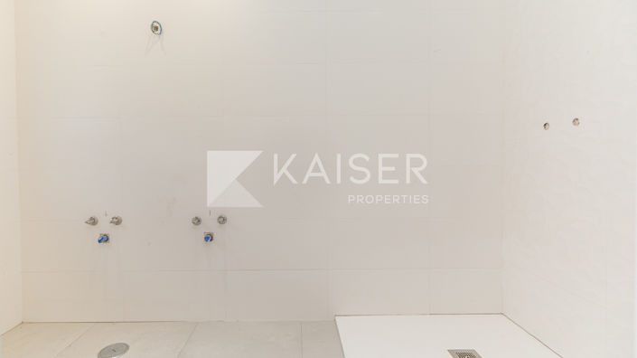 Image No.26-5 Bed Villa for sale