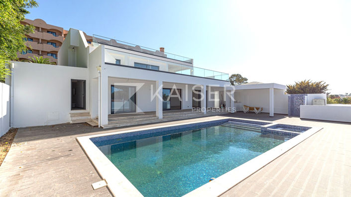 Image No.8-5 Bed Villa for sale