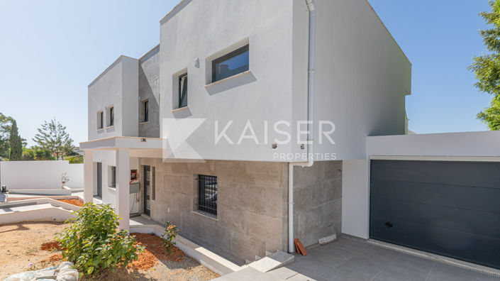 Image No.9-5 Bed Villa for sale