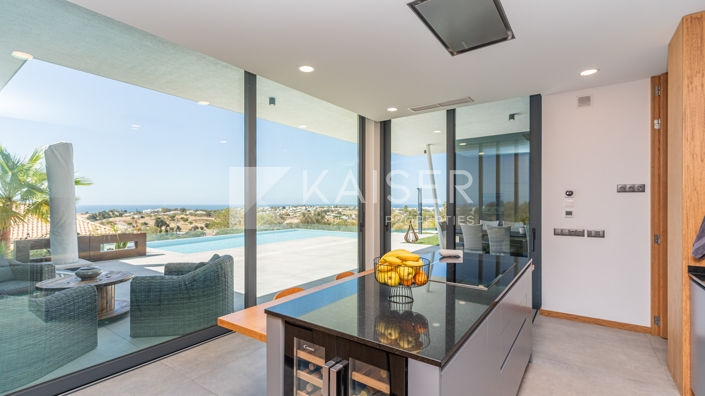 Image No.8-4 Bed Villa for sale