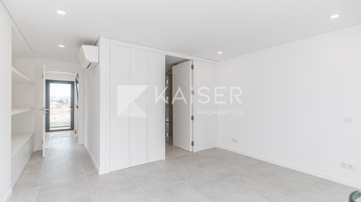 Image No.24-3 Bed Villa for sale