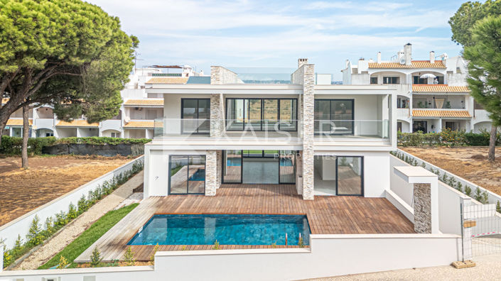 Image No.3-3 Bed Villa for sale